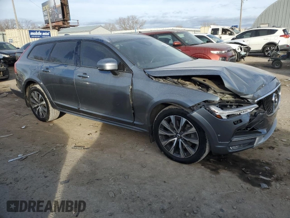 2020 Volvo V90 z VIN YV4A22NL1L1102688, wystawiony jako Copart lot #85409584 z przebiegiem 106 207 mil mil oraz Szkoda całkowita • Salvage title. Historia ofert i sprzedaży dostępna na DreamBid. Obrazek 4.