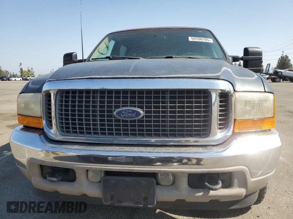 2001 Ford Excursion Limited with VIN 1FMNU42S21EA08925, listed as a Copart auction lot 59700105 with 135,317 mi miles and Clean title. Bid and sale history available at DreamBid. Image 5.