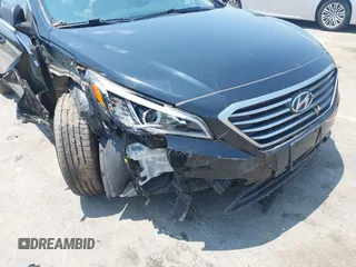 2015 Hyundai Sonata SE z VIN 5NPE24AF0FH205355, wystawiony jako IAAI lot #42419168 z przebiegiem 47 838 mil mil oraz . Historia ofert i sprzedaży dostępna na DreamBid. Obrazek 13.