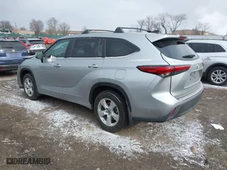 2023 Toyota Highlander L with VIN 5TDKDRAH2PS503946, listed as a IAAI auction lot 41614108 with 21,999 mi miles. Bid and sale history available at carsss.com. Image 3.