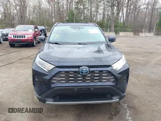 2020 Toyota RAV4 Hybrid Limited with VIN 4T3DWRFV1LU005327, listed as a IAAI auction lot 41886432 with 13,107 mi miles. Bid and sale history available at carsss.com. Image 13.