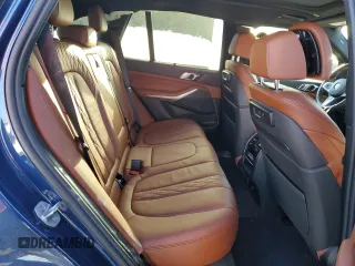 2022 BMW X5 xDrive40i with VIN 5UXCR6C08N9M97933, listed as a Copart auction lot 68409492 with 9,945 mi miles. Bid and sale history available at carsss.com. Image 12.