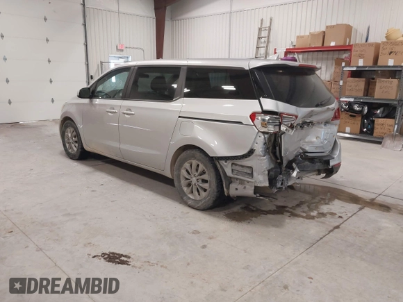 2021 Kia Sedona LX with VIN KNDMB5C18M6673537, listed as a IAAI auction lot 41248120 with 50,255 mi miles. Bid and sale history available at carsss.com. Image 3.