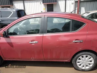 2016 Nissan Versa S z VIN 3N1CN7AP9GL850244, wystawiony jako IAAI lot #42254319 z przebiegiem 87 728 mil mil oraz . Historia ofert i sprzedaży dostępna na DreamBid. Obrazek 14.