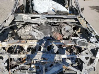 2015 Cadillac Escalade z VIN 1GYS4GKJ9FR105663, wystawiony jako Copart lot #50601235 z przebiegiem Nie podano mil oraz Szkoda całkowita • Salvage title. Historia ofert i sprzedaży dostępna na DreamBid. Obrazek 12.