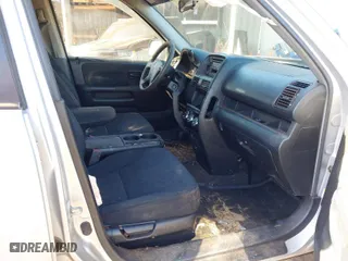 2005 Honda CR-V LX with VIN JHLRD78555C052043, listed as a IAAI auction lot 41156979 with 189,399 mi miles. Bid and sale history available at carsss.com. Image 5.