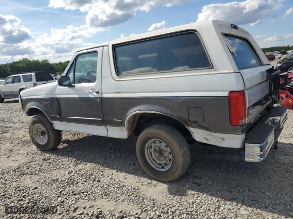 1993 Ford Bronco XL with VIN 1FMEU15N1PLB26957, listed as a Copart auction lot 54689034 with NaN miles and Salvage Title. Bid and sale history available at carsss.com. Image 2.