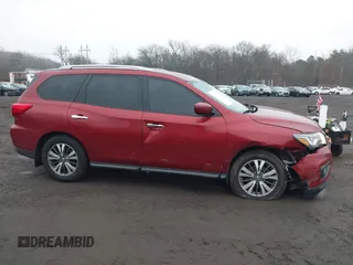 2017 Nissan Pathfinder SV z VIN 5N1DR2MM5HC619649, wystawiony jako IAAI lot #41476033 z przebiegiem 94 785 mil mil oraz . Historia ofert i sprzedaży dostępna na DreamBid. Obrazek 13.