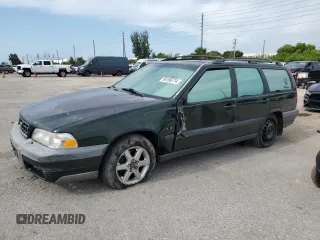 1998 Volvo V70 XC with VIN YV1LZ5646W2524061, listed as a Copart auction lot 66166774 with 217,095 mi miles and Non Repairable. Bid and sale history available at carsss.com. Image 1.