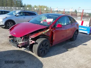 2024 Tesla Model Y Long Range with VIN 7SAYGDEE9RF199805, listed as a IAAI auction lot 42018221 with 7,359 mi miles. Bid and sale history available at carsss.com. Image 21.