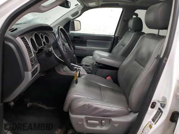 2013 Toyota Sequoia SR5 with VIN 5TDBW5G18DS083294, listed as a Copart auction lot 44613895 with 260,983 mi miles and Salvage Title. Bid and sale history available at carsss.com. Image 7.