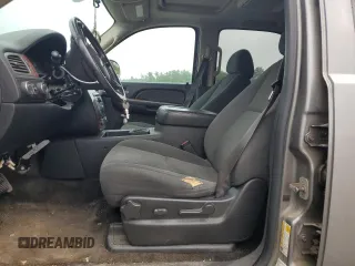 2008 Chevrolet Tahoe z VIN 1GNGK13008J212559, wystawiony jako Copart lot #59195815 z przebiegiem Nie podano mil oraz Nie do naprawy • Non repairable. Historia ofert i sprzedaży dostępna na DreamBid. Obrazek 7.