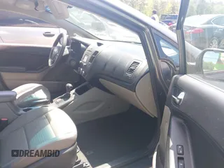 2016 Kia Forte LX z VIN KNAFX4A69G5500958, wystawiony jako IAAI lot #42052526 z przebiegiem 148 019 mil mil oraz . Historia ofert i sprzedaży dostępna na DreamBid. Obrazek 5.