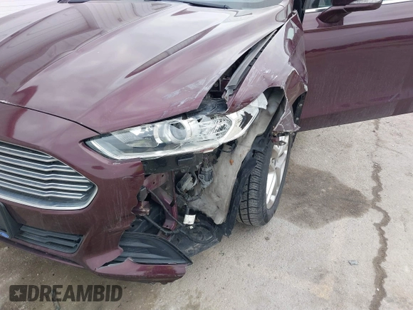 2013 Ford Fusion SE with VIN 3FA6P0H7XDR131553, listed as a IAAI auction lot 41711758 with 99,988 mi miles. Bid and sale history available at carsss.com. Image 6.