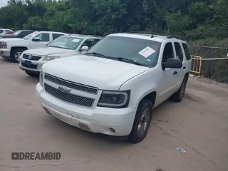 2008 Chevrolet Tahoe 3LT with VIN 1GNFC13J68R127765, listed as a IAAI auction lot 42652336 with 294,190 mi miles and . Bid and sale history available at DreamBid. Image 2.
