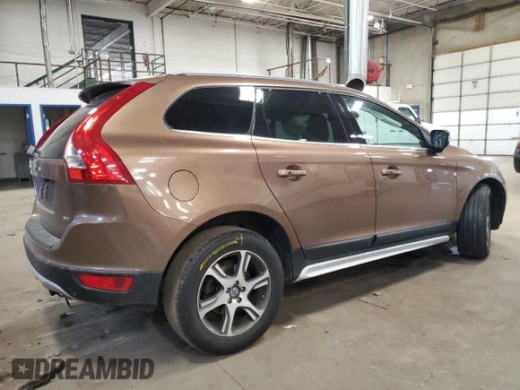 2013 Volvo XC60 T6 с VIN YV4902DZ4D2428785, выставлен на аукционе Copart как лот 48173275 с пробегом 159 746 миль миль и Списание • Salvage title. История ставок и продаж доступна на DreamBid. Изображение 3.
