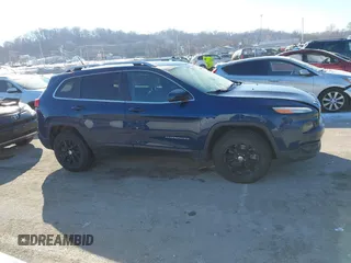 2018 Jeep Cherokee Latitude with VIN 1C4PJMCX6JD521729, listed as a IAAI auction lot 41641147 with 102,955 mi miles and . Bid and sale history available at DreamBid. Image 13.