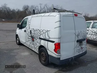 2016 Nissan NV200 S z VIN 3N6CM0KN6GK697491, wystawiony jako IAAI lot #41313863 z przebiegiem 156 838 mil mil oraz . Historia ofert i sprzedaży dostępna na DreamBid. Obrazek 3.