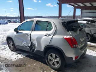2020 Chevrolet Trax LS z VIN 3GNCJNSB9LL127074, wystawiony jako IAAI lot #41256285 z przebiegiem 107 162 mil mil oraz . Historia ofert i sprzedaży dostępna na DreamBid. Obrazek 14.