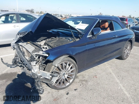 2018 Mercedes-Benz C 300 with VIN WDDWK4JB0JF755911, listed as a IAAI auction lot 40919727 with 54,376 mi miles and . Bid and sale history available at DreamBid. Image 17.