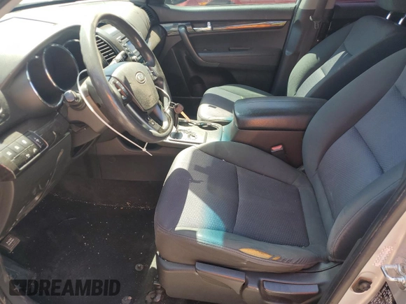 2011 Kia Sorento LX with VIN 5XYKT4A16BG049070, listed as a Copart auction lot 54437955 with 291,459 mi miles and Salvage Title. Bid and sale history available at DreamBid. Image 7.