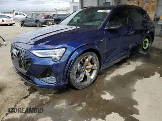 2022 Audi e-tron S Prestige с VIN WA1VCBGE3NB009954, выставлен на аукционе Copart как лот 54789305 с пробегом 23 723 миль миль и Списание • Salvage title. История ставок и продаж доступна на DreamBid. Изображение 1.