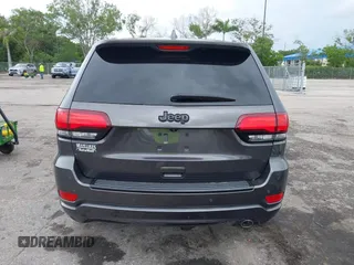 2018 Jeep Grand Cherokee Altitude z VIN 1C4RJEAG2JC428214, wystawiony jako IAAI lot #42661661 z przebiegiem 81 859 mil mil oraz . Historia ofert i sprzedaży dostępna na DreamBid. Obrazek 17.