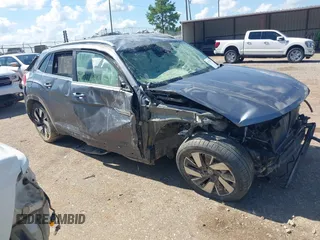 2024 Volkswagen Atlas SE with VIN 1V2HE2CA2RC216298, listed as a IAAI auction lot 42732914 with Not provided miles and . Bid and sale history available at DreamBid. Image 1.
