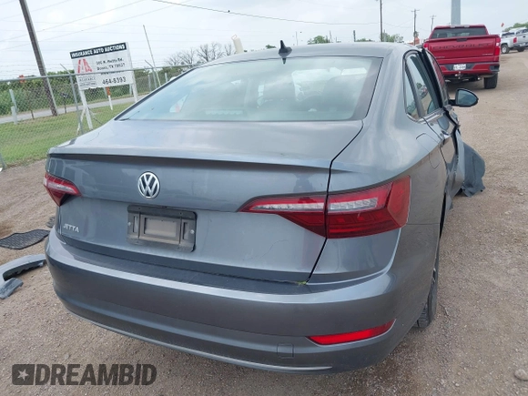 2021 Volkswagen Jetta S with VIN 3VWC57BU3MM067408, listed as a IAAI auction lot 42099368 with 34,879 mi miles and . Bid and sale history available at DreamBid. Image 4.