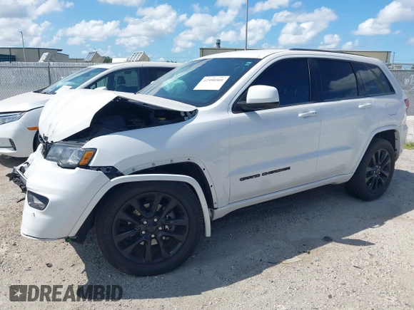 2018 Jeep Grand Cherokee Altitude с VIN 1C4RJEAG0JC197183, выставлен на аукционе IAAI как лот 42590501 с пробегом 140 990 миль миль и . История ставок и продаж доступна на DreamBid. Изображение 18.