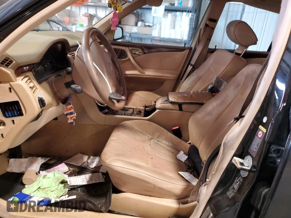 2001 Mercedes-Benz E 320 z VIN WDBJF65J91B339674, wystawiony jako Copart lot #50374725 z przebiegiem 205 940 mil mil oraz Szkoda całkowita • Salvage title. Historia ofert i sprzedaży dostępna na DreamBid. Obrazek 7.