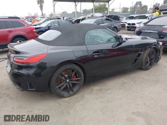 2022 BMW Z4 sDriveM40i with VIN WBAHF9C08NWX88691, listed as a IAAI auction lot 42562466 with 11,108 mi miles and . Bid and sale history available at DreamBid. Image 4.
