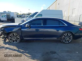 2017 Lincoln Continental Reserve z VIN 1LN6L9NC9H5609249, wystawiony jako IAAI lot #40685968 z przebiegiem 103 051 mil mil oraz . Historia ofert i sprzedaży dostępna na DreamBid. Obrazek 15.