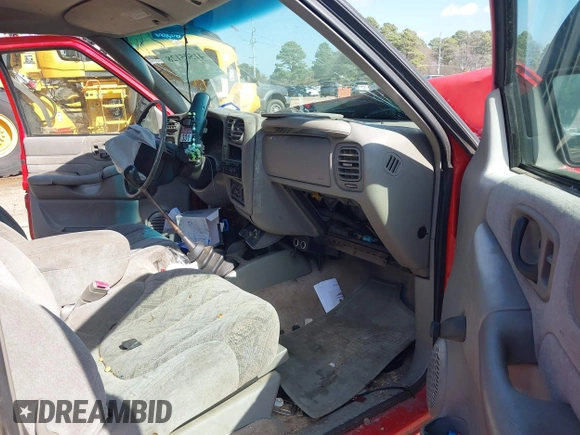 2000 GMC Sonoma z VIN 1GTCS1440Y8170933, wystawiony jako IAAI lot #41505128 z przebiegiem Nie podano mil oraz . Historia ofert i sprzedaży dostępna na DreamBid. Obrazek 5.