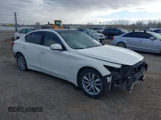 2015 Infiniti Q50 with VIN JN1BV7AR2FM393374, listed as a IAAI auction lot 41100516 with 96,962 mi miles. Bid and sale history available at carsss.com. Image 1.