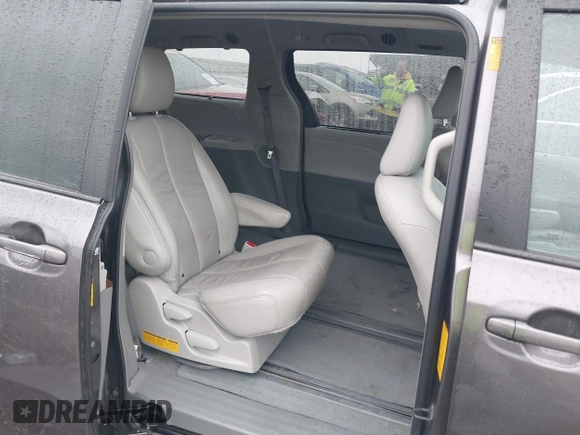 2014 Toyota Sienna XLE with VIN 5TDYK3DC0ES502482, listed as a IAAI auction lot 41910683 with 151,330 mi miles. Bid and sale history available at carsss.com. Image 8.