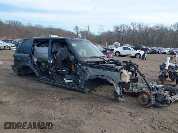 2012 Land Rover Range Rover SC with VIN SALMF1E46CA386903, listed as a IAAI auction lot 41654098 with 210,000 mi miles and . Bid and sale history available at DreamBid. Image 19.