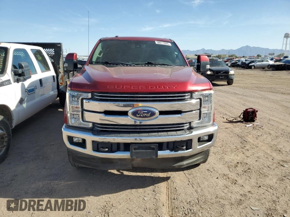 2018 Ford F-350 XL z VIN 1FT8W3BT1JEB18007, wystawiony jako Copart lot #58017895 z przebiegiem 229 633 mil mil oraz Czysty tytuł • Clean title. Historia ofert i sprzedaży dostępna na DreamBid. Obrazek 5.