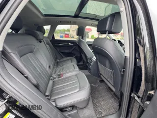 2019 Audi Q5 Premium Plus with VIN WA1BNAFY1K2044930, listed as a Copart auction lot 61870055 with 135,697 mi miles and Clean title. Bid and sale history available at DreamBid. Image 6.