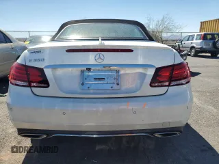 2014 Mercedes-Benz E 350 with VIN WDDKK5KF2EF274702, listed as a Copart auction lot 50401895 with 52,832 mi miles and Salvage Title. Bid and sale history available at DreamBid. Image 6.
