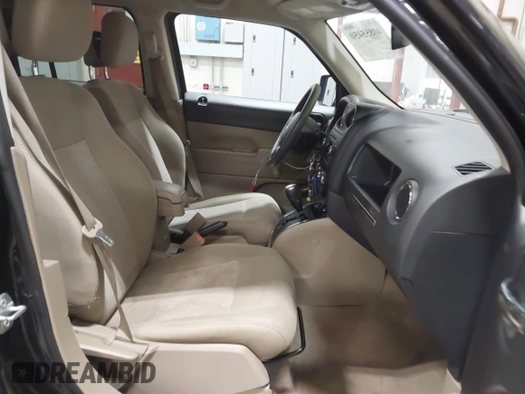 2017 Jeep Patriot Sport SE with VIN 1C4NJPBA1HD162077, listed as a IAAI auction lot 40855450 with 80,334 mi miles and . Bid and sale history available at DreamBid. Image 5.