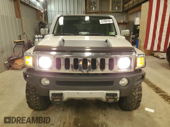 2008 Hummer H3 SUV с VIN 5GTEN13E688107404, выставлен на аукционе Copart как лот 51408185 с пробегом 159 235 миль миль и Списание • Salvage title. История ставок и продаж доступна на DreamBid. Изображение 5.