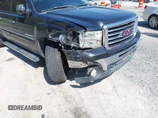 2010 GMC Sierra 1500 SLT with VIN 3GTRCWE09AG122055, listed as a IAAI auction lot 42064233 with 266,560 mi miles and . Bid and sale history available at DreamBid. Image 17.