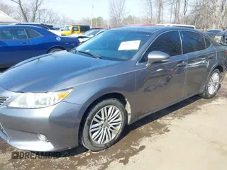 2013 Lexus ES 4dr Sdn with VIN JTHBK1GG9D2062663, listed as a IAAI auction lot 41662530 with 190,841 mi miles. Bid and sale history available at carsss.com. Image 6.