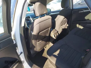 2015 Ford Fusion SE with VIN 3FA6P0H70FR185771, listed as a IAAI auction lot 41485907 with 186,353 mi miles. Bid and sale history available at carsss.com. Image 8.