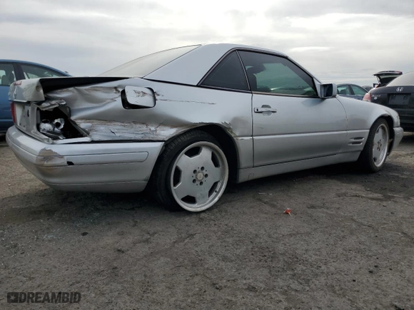 2000 Mercedes-Benz SL-Class with VIN WDBFA68F5YF189917, listed as a Copart auction lot 80144894 with 145,414 mi miles and Salvage Title. Bid and sale history available at carsss.com. Image 3.