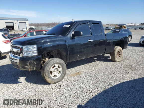 2011 Chevrolet Silverado 1500 LT with VIN 1GCRKSE30BZ393111, listed as a Copart auction lot 45538445 with 196,790 mi miles and Salvage Title. Bid and sale history available at DreamBid. Image 1.