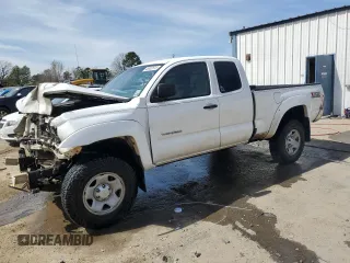 2006 Toyota Tacoma PreRunner with VIN 5TETU62N66Z185810, listed as a Copart auction lot 46932875 with 310,386 mi miles and Salvage Title. Bid and sale history available at carsss.com. Image 1.