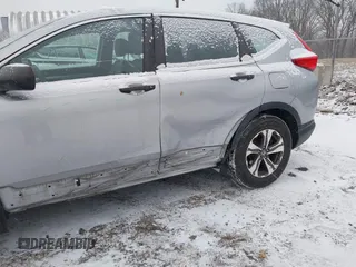 2018 Honda CR-V LX with VIN 2HKRW6H34JH201072, listed as a IAAI auction lot 41636319 with 152,705 mi miles. Bid and sale history available at carsss.com. Image 6.