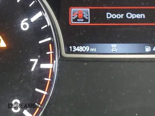 2018 Nissan Pathfinder SV with VIN 5N1DR2MN1JC660200, listed as a IAAI auction lot 41868462 with 134,809 mi miles. Bid and sale history available at carsss.com. Image 15.